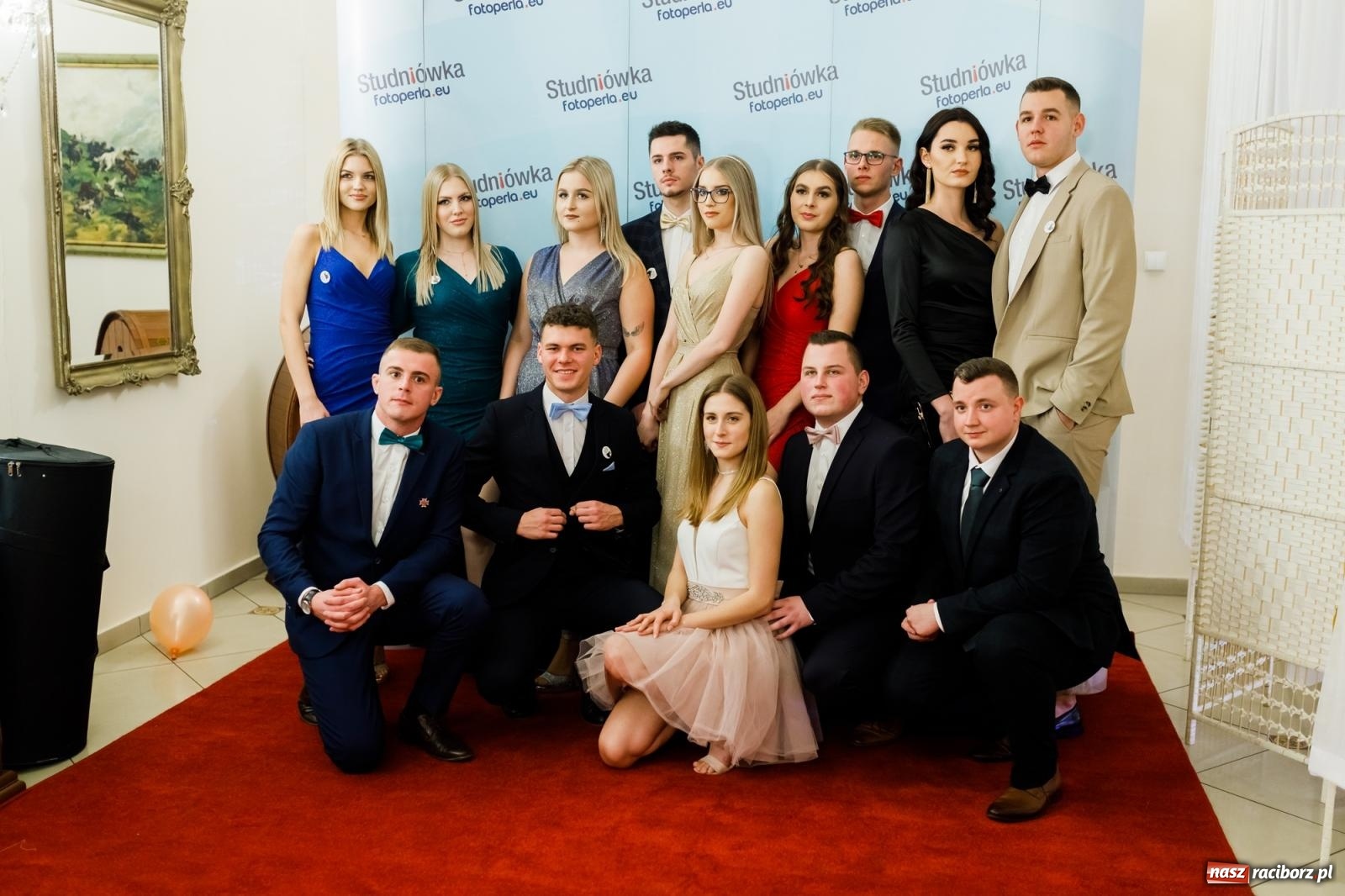 Zdjęcie w galerii na portalu naszraciborz.pl: Raciborski EKONOMIK bawi się na studniówce w Rogowie [FOTO i WIDEO] wiadomości z regionu