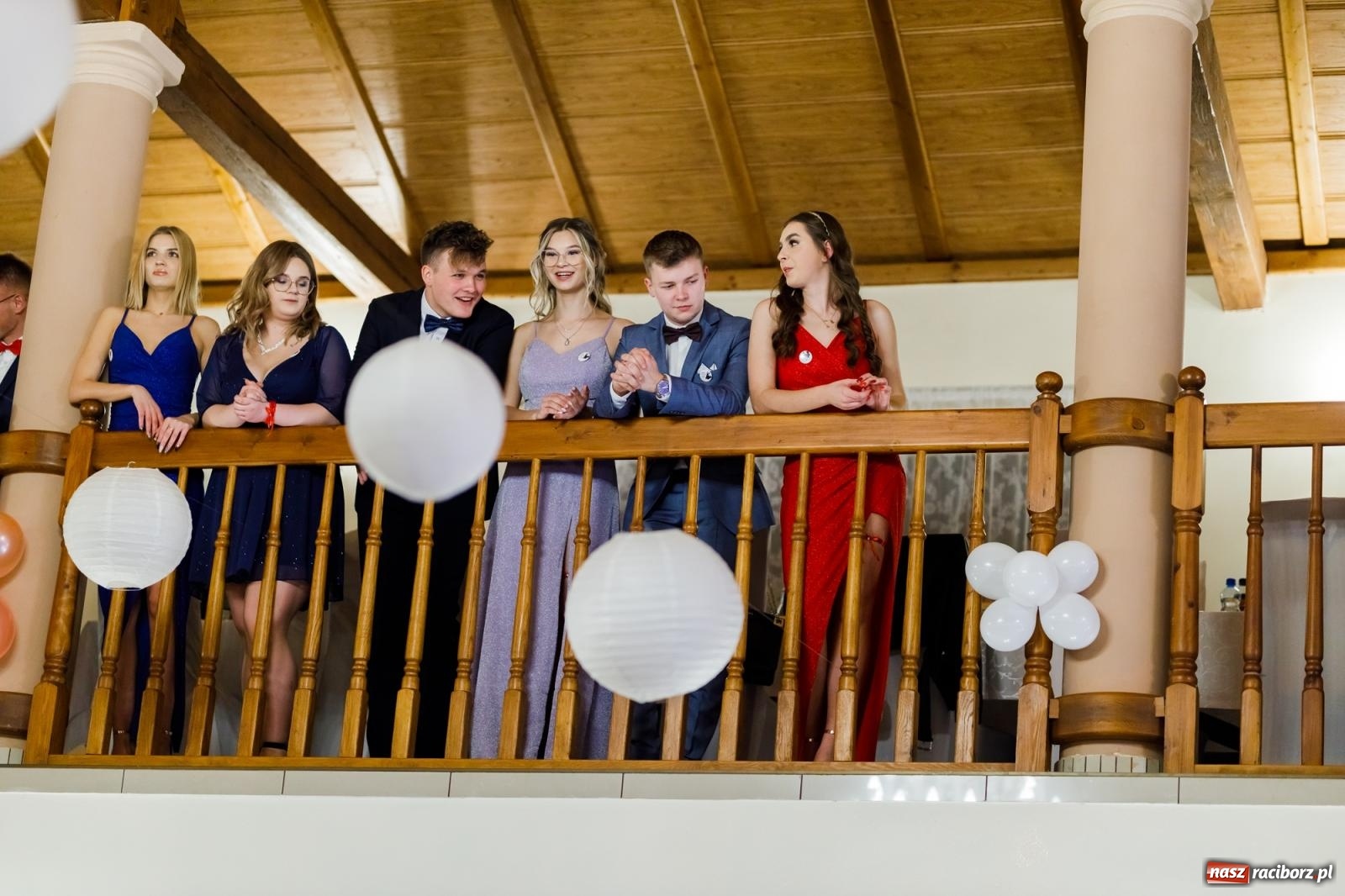 Zdjęcie w galerii na portalu naszraciborz.pl: Raciborski EKONOMIK bawi się na studniówce w Rogowie [FOTO i WIDEO] wiadomości z regionu