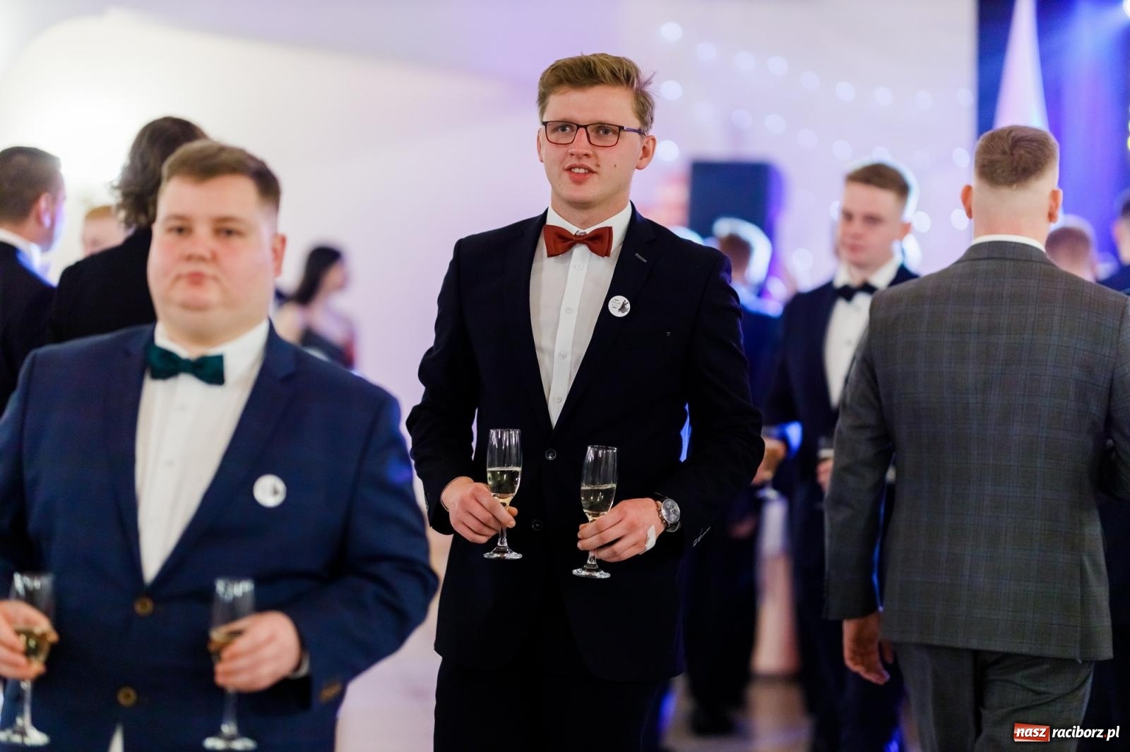 Zdjęcie w galerii na portalu naszraciborz.pl: Raciborski EKONOMIK bawi się na studniówce w Rogowie [FOTO i WIDEO] wiadomości z regionu