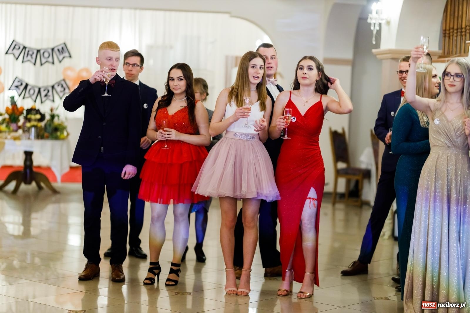 Zdjęcie w galerii na portalu naszraciborz.pl: Raciborski EKONOMIK bawi się na studniówce w Rogowie [FOTO i WIDEO] wiadomości z regionu