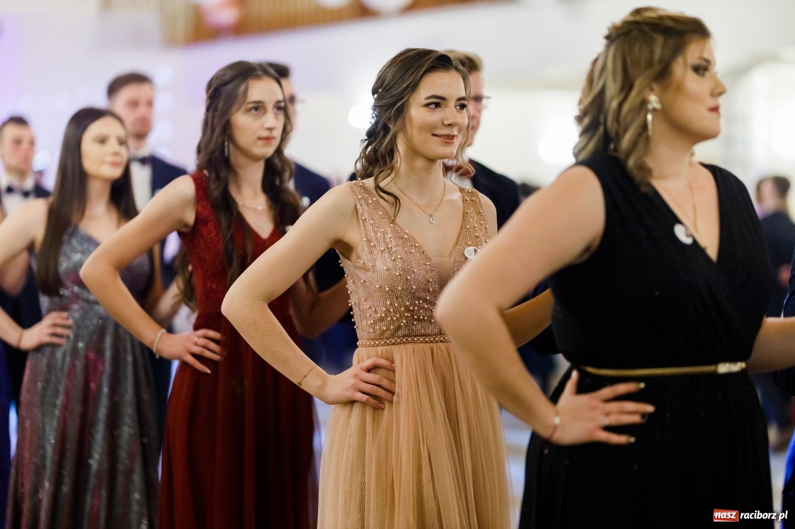 Zdjęcie w galerii na portalu naszraciborz.pl: Raciborski EKONOMIK bawi się na studniówce w Rogowie [FOTO i WIDEO] wiadomości z regionu