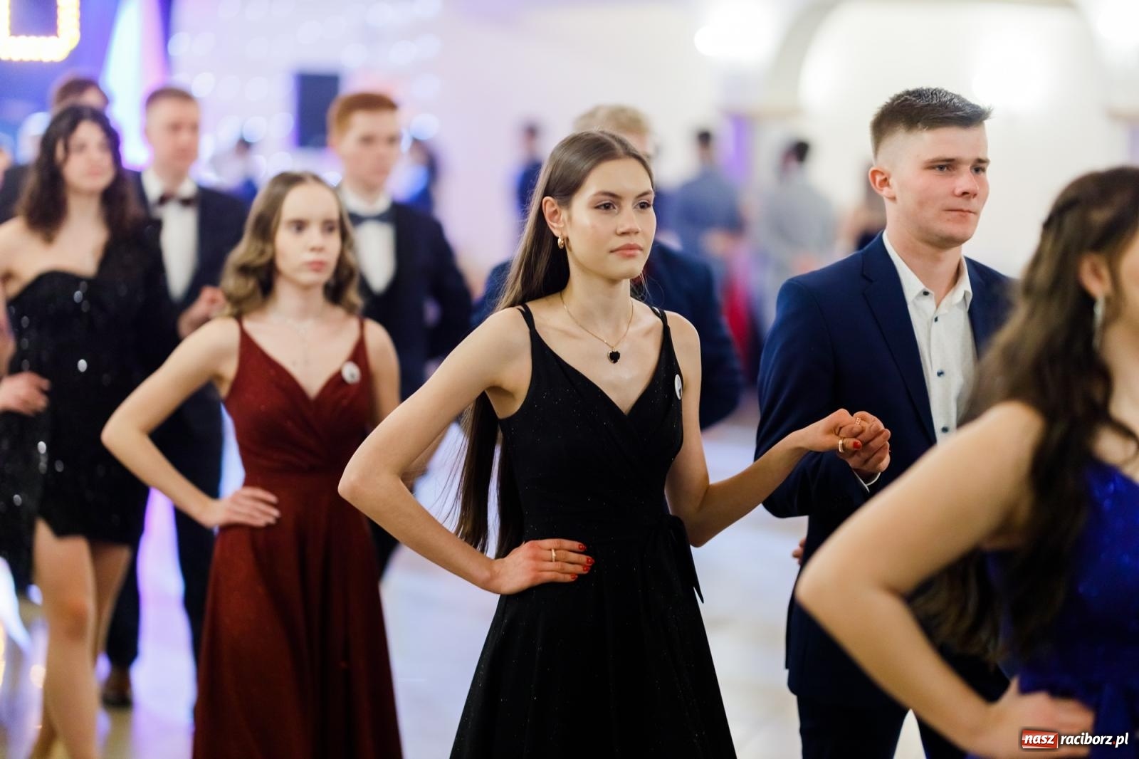 Zdjęcie w galerii na portalu naszraciborz.pl: Raciborski EKONOMIK bawi się na studniówce w Rogowie [FOTO i WIDEO] wiadomości z regionu