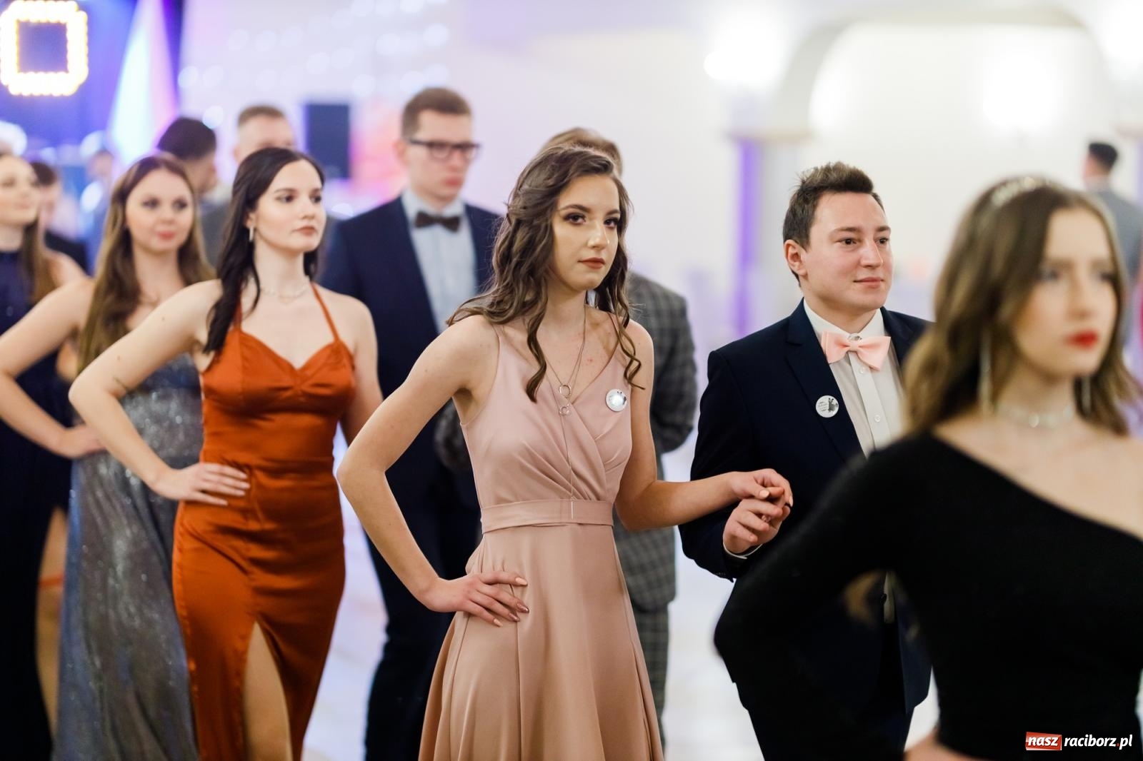 Zdjęcie w galerii na portalu naszraciborz.pl: Raciborski EKONOMIK bawi się na studniówce w Rogowie [FOTO i WIDEO] wiadomości z regionu