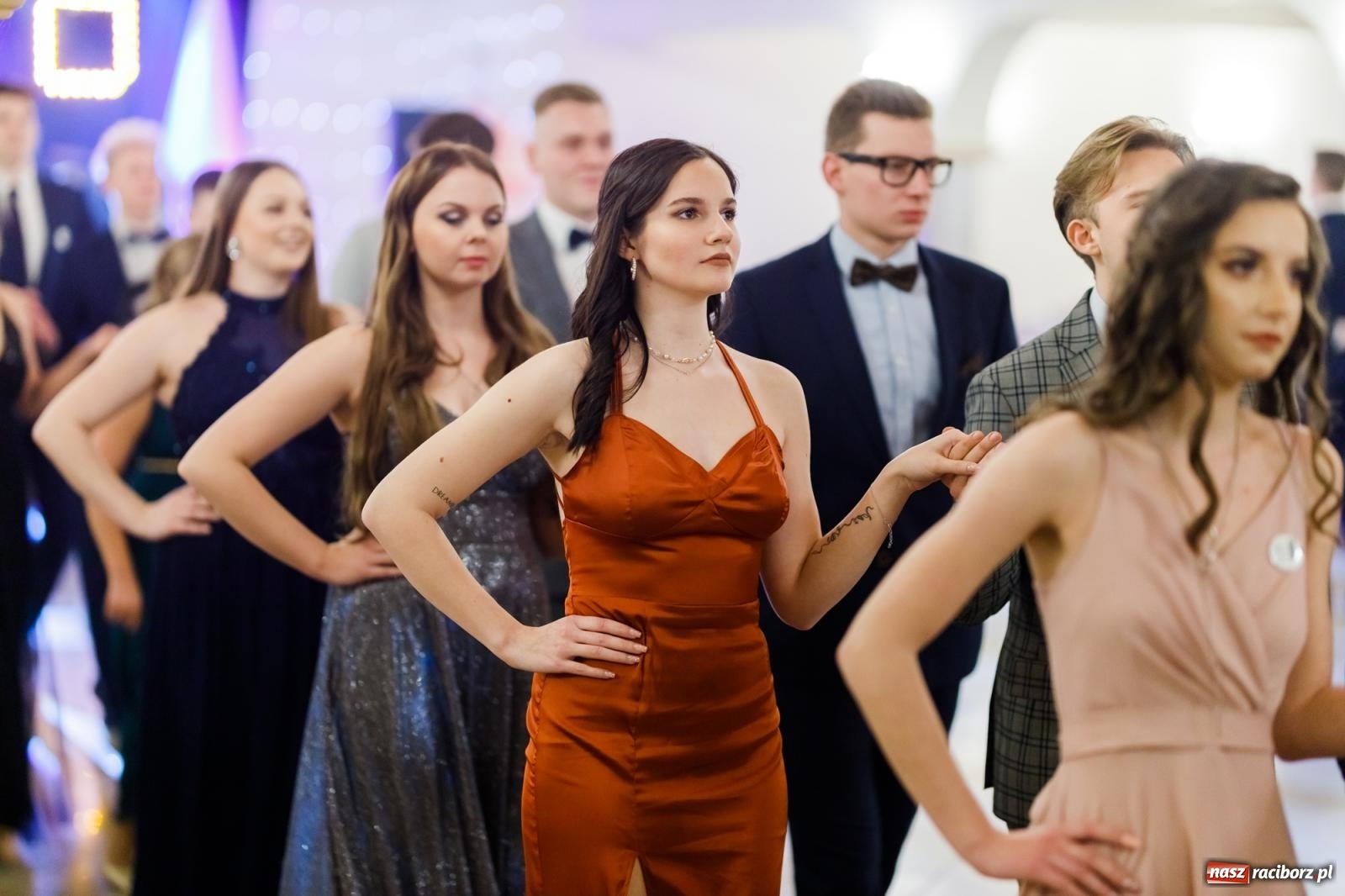 Zdjęcie w galerii na portalu naszraciborz.pl: Raciborski EKONOMIK bawi się na studniówce w Rogowie [FOTO i WIDEO] wiadomości z regionu