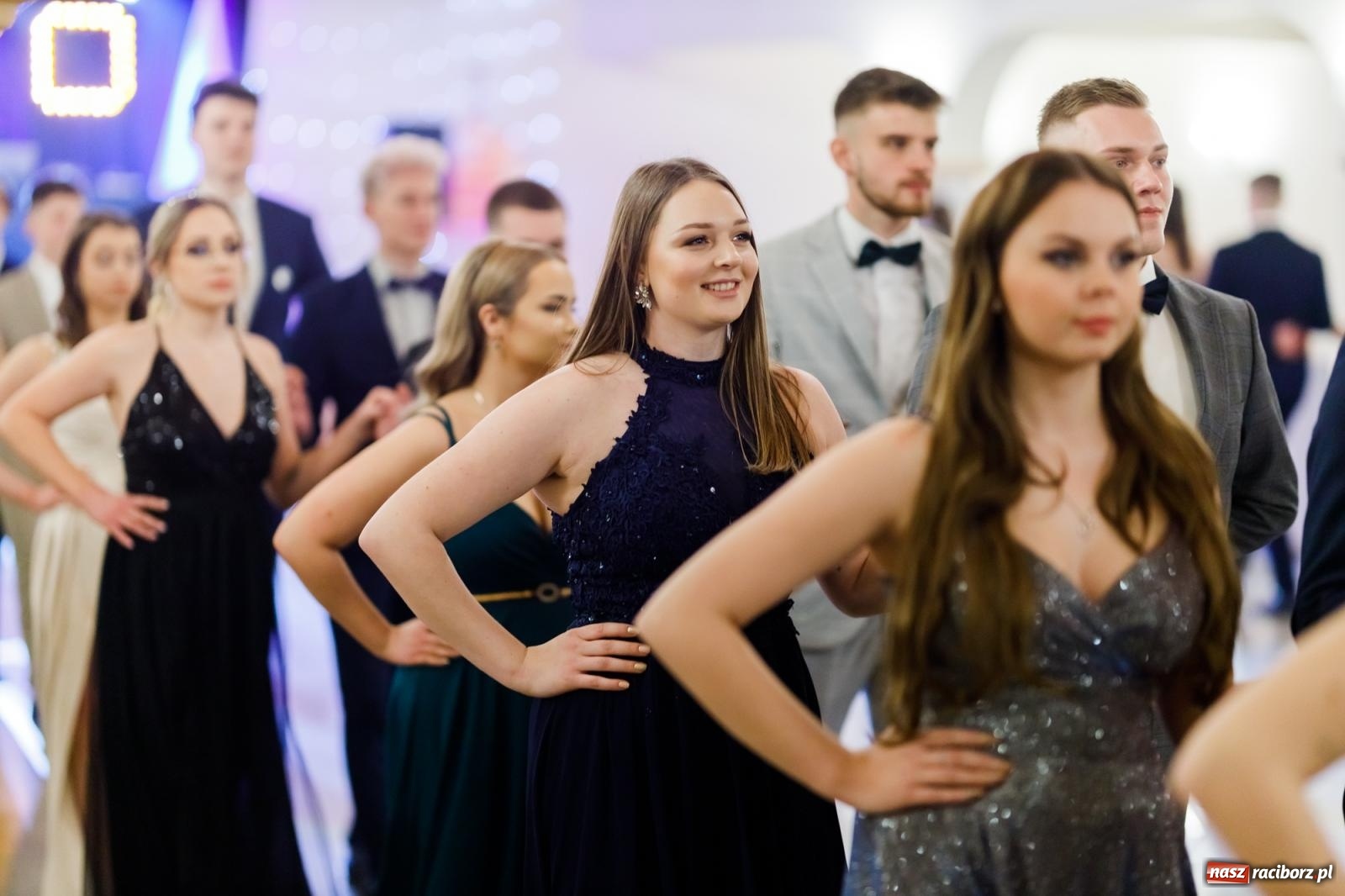 Zdjęcie w galerii na portalu naszraciborz.pl: Raciborski EKONOMIK bawi się na studniówce w Rogowie [FOTO i WIDEO] wiadomości z regionu