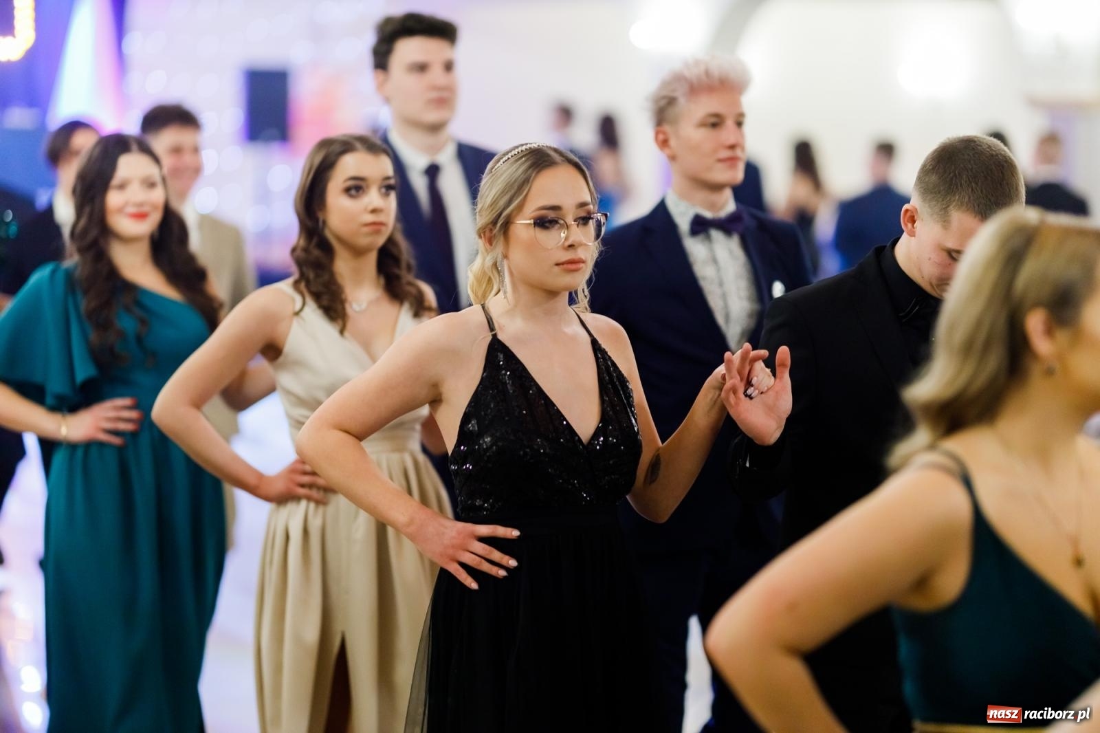 Zdjęcie w galerii na portalu naszraciborz.pl: Raciborski EKONOMIK bawi się na studniówce w Rogowie [FOTO i WIDEO] wiadomości z regionu