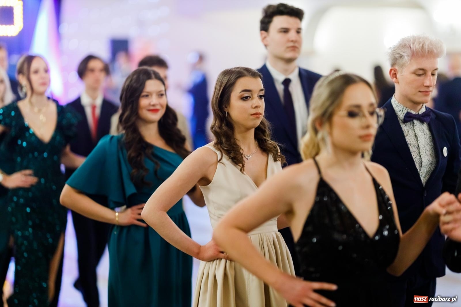 Zdjęcie w galerii na portalu naszraciborz.pl: Raciborski EKONOMIK bawi się na studniówce w Rogowie [FOTO i WIDEO] wiadomości z regionu