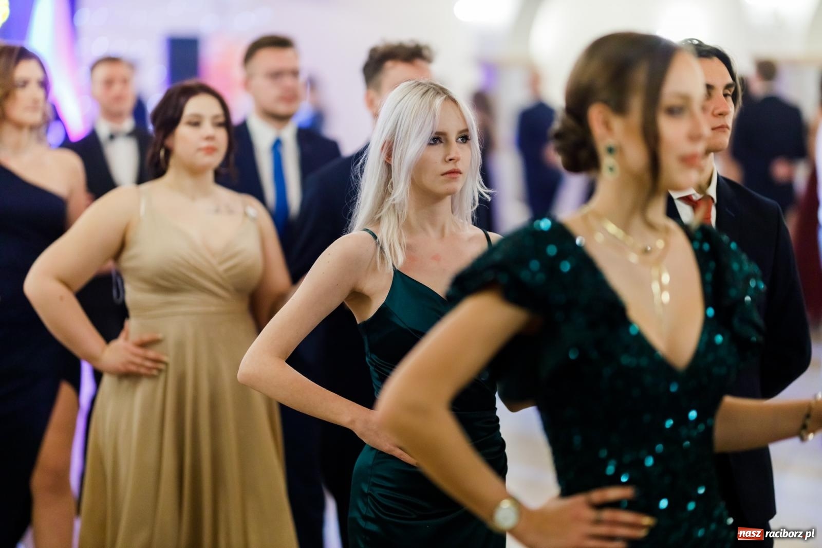 Zdjęcie w galerii na portalu naszraciborz.pl: Raciborski EKONOMIK bawi się na studniówce w Rogowie [FOTO i WIDEO] wiadomości z regionu