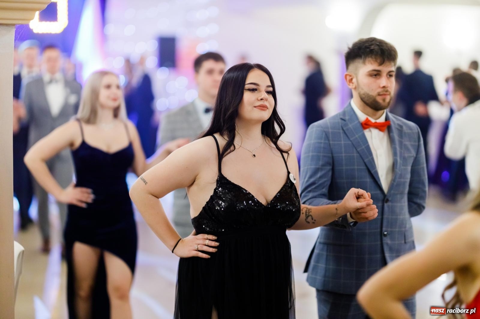 Zdjęcie w galerii na portalu naszraciborz.pl: Raciborski EKONOMIK bawi się na studniówce w Rogowie [FOTO i WIDEO] wiadomości z regionu