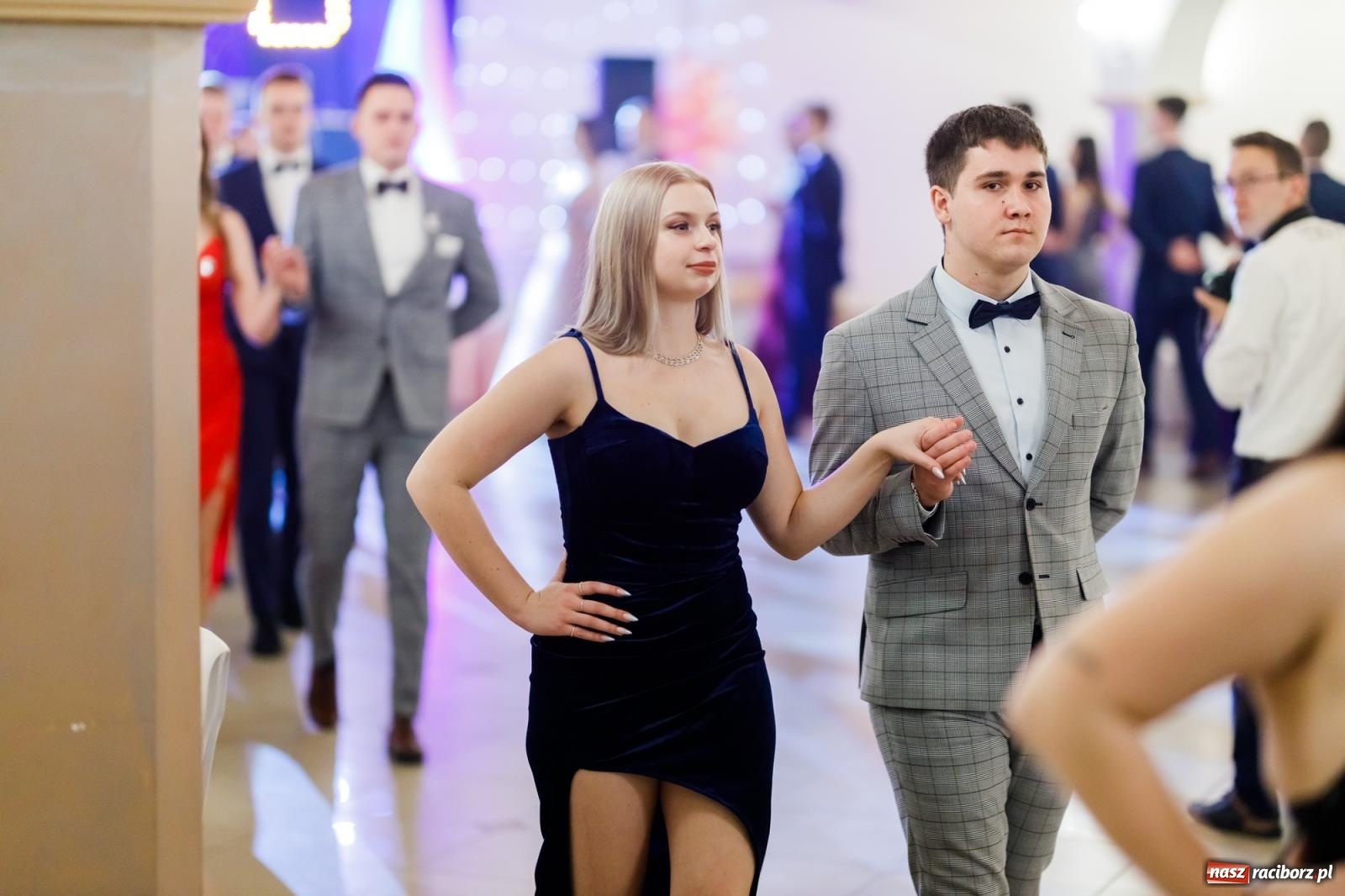 Zdjęcie w galerii na portalu naszraciborz.pl: Raciborski EKONOMIK bawi się na studniówce w Rogowie [FOTO i WIDEO] wiadomości z regionu