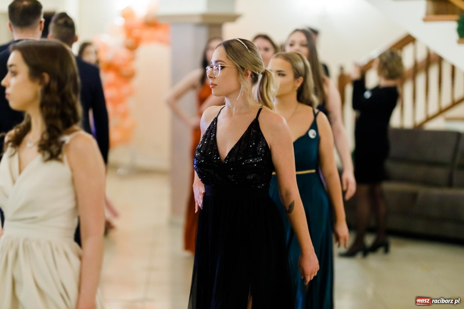 Zdjęcie w galerii na portalu naszraciborz.pl: Raciborski EKONOMIK bawi się na studniówce w Rogowie [FOTO i WIDEO] wiadomości z regionu