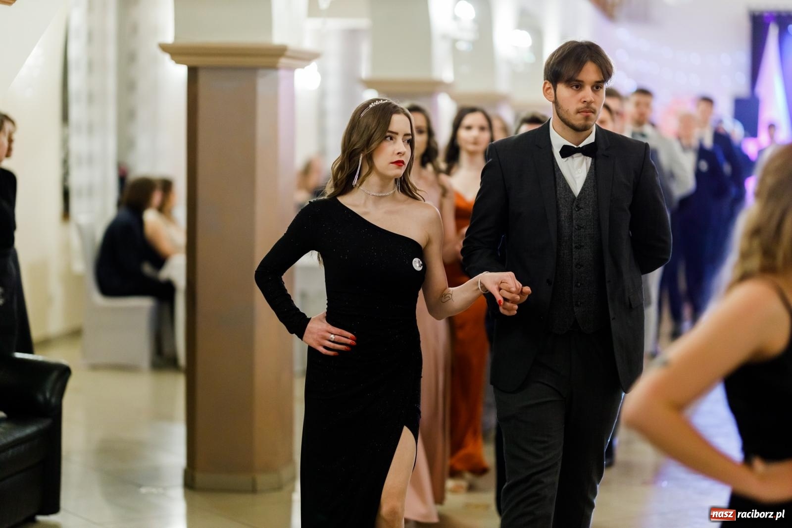 Zdjęcie w galerii na portalu naszraciborz.pl: Raciborski EKONOMIK bawi się na studniówce w Rogowie [FOTO i WIDEO] wiadomości z regionu