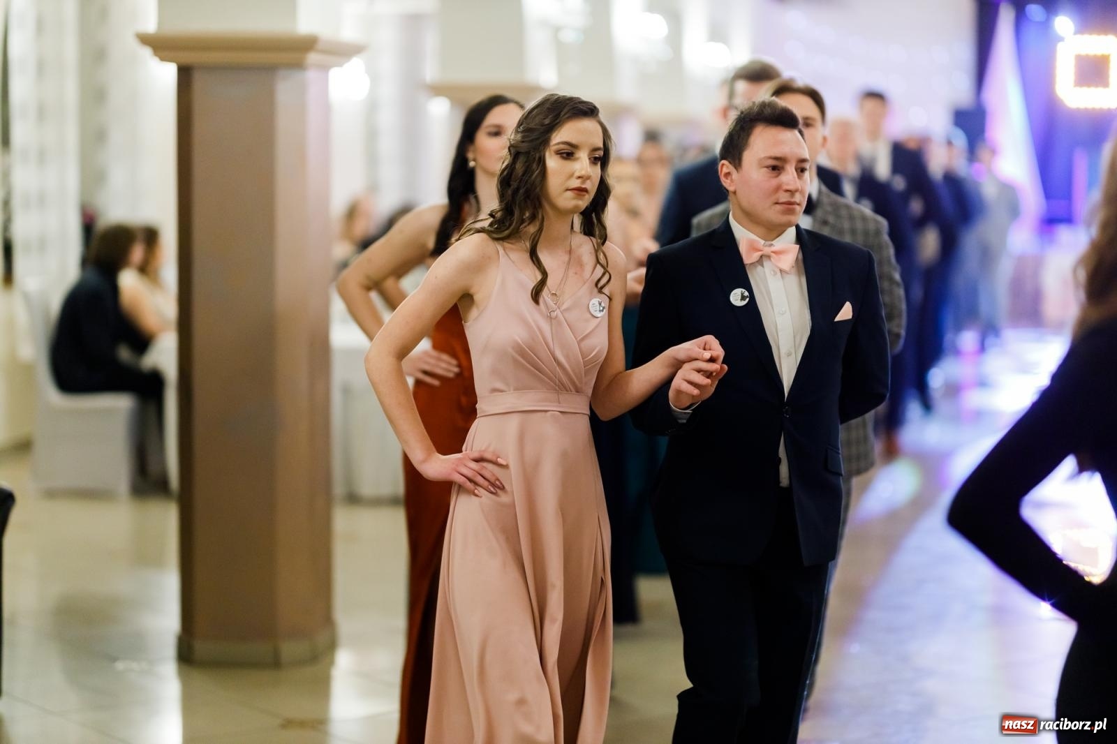 Zdjęcie w galerii na portalu naszraciborz.pl: Raciborski EKONOMIK bawi się na studniówce w Rogowie [FOTO i WIDEO] wiadomości z regionu