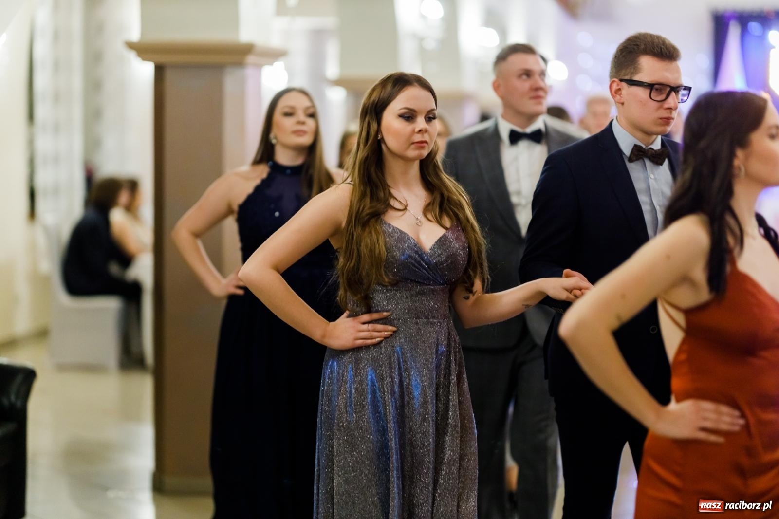 Zdjęcie w galerii na portalu naszraciborz.pl: Raciborski EKONOMIK bawi się na studniówce w Rogowie [FOTO i WIDEO] wiadomości z regionu