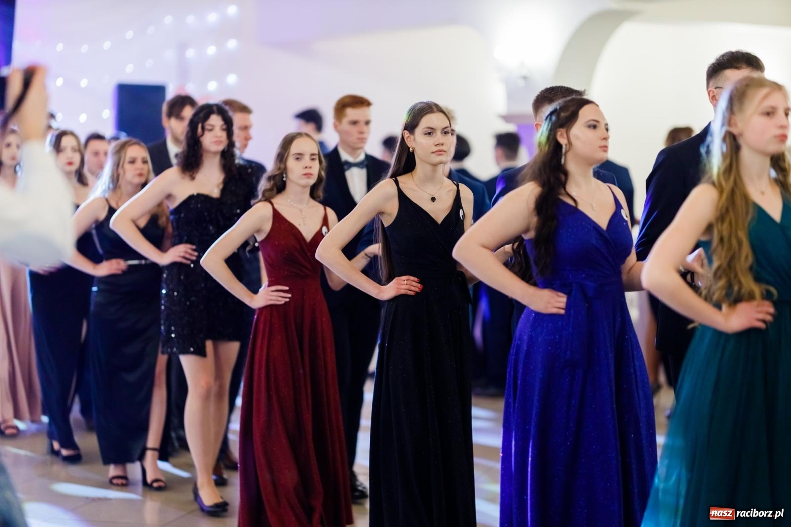 Zdjęcie w galerii na portalu naszraciborz.pl: Raciborski EKONOMIK bawi się na studniówce w Rogowie [FOTO i WIDEO] wiadomości z regionu