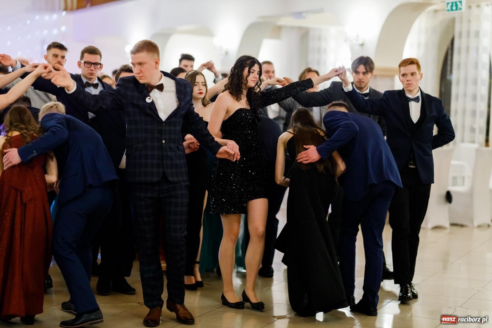 Zdjęcie w galerii na portalu naszraciborz.pl: Raciborski EKONOMIK bawi się na studniówce w Rogowie [FOTO i WIDEO] wiadomości z regionu