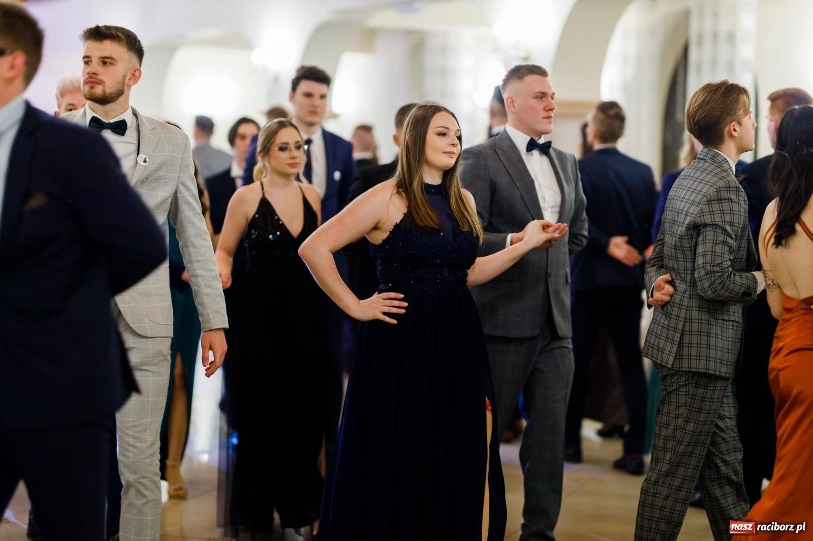 Zdjęcie w galerii na portalu naszraciborz.pl: Raciborski EKONOMIK bawi się na studniówce w Rogowie [FOTO i WIDEO] wiadomości z regionu