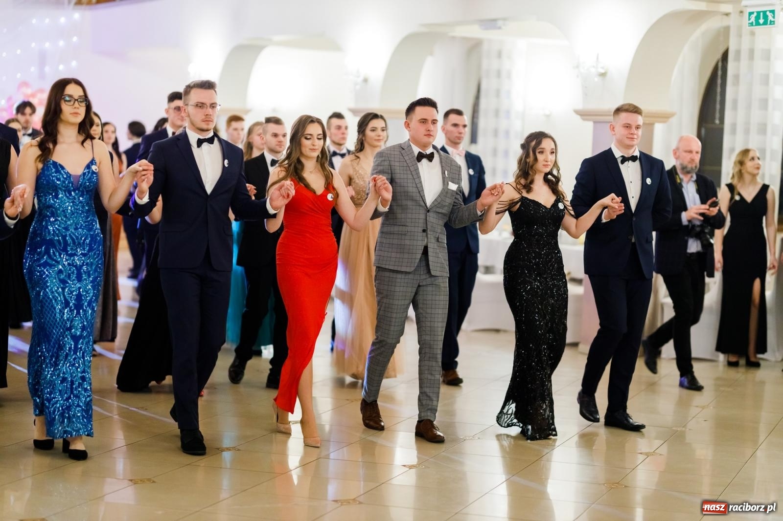 Zdjęcie w galerii na portalu naszraciborz.pl: Raciborski EKONOMIK bawi się na studniówce w Rogowie [FOTO i WIDEO] wiadomości z regionu