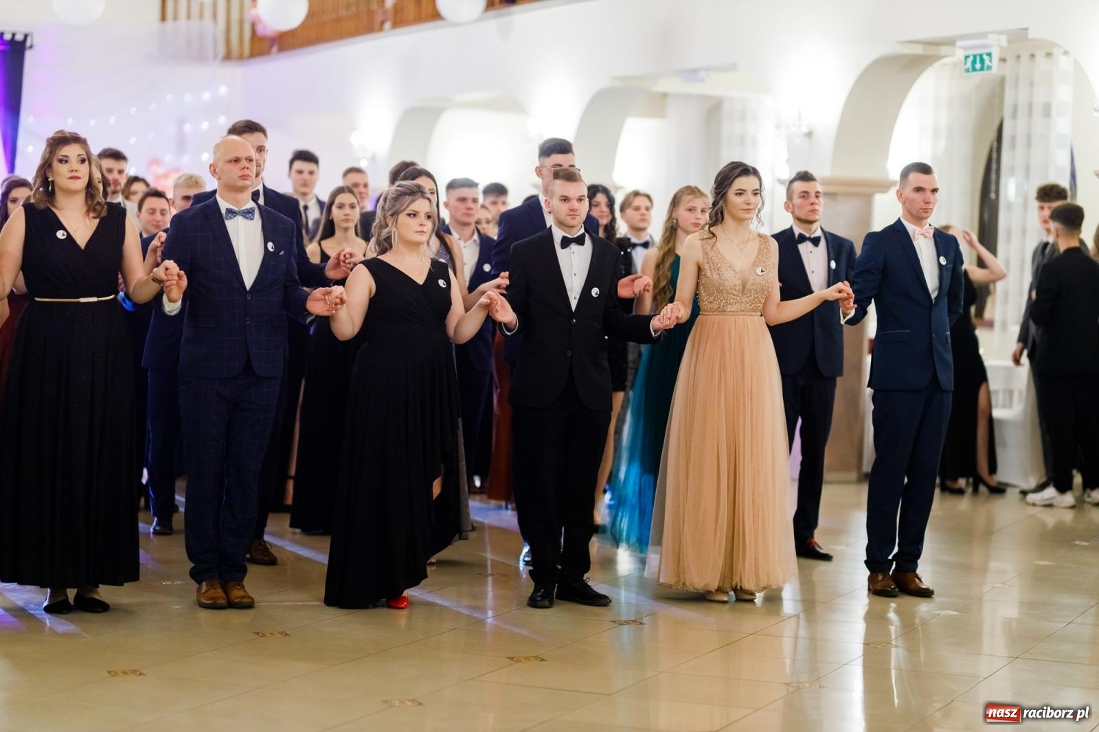 Zdjęcie w galerii na portalu naszraciborz.pl: Raciborski EKONOMIK bawi się na studniówce w Rogowie [FOTO i WIDEO] wiadomości z regionu