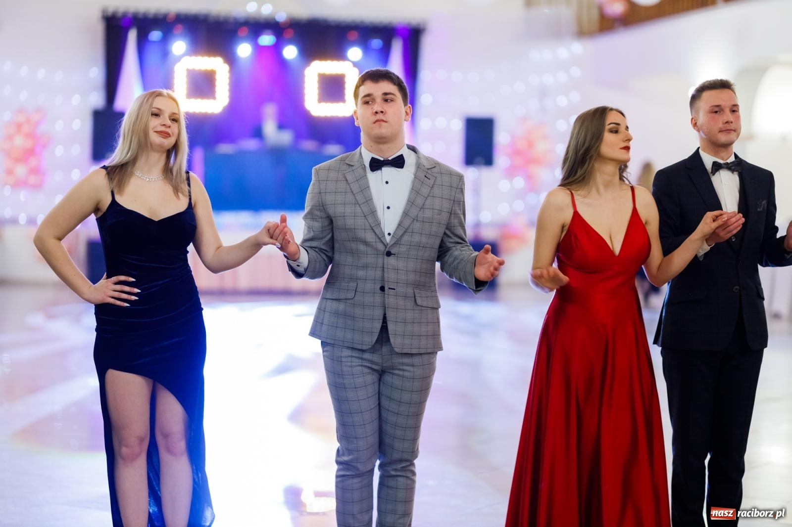 Zdjęcie w galerii na portalu naszraciborz.pl: Raciborski EKONOMIK bawi się na studniówce w Rogowie [FOTO i WIDEO] wiadomości z regionu