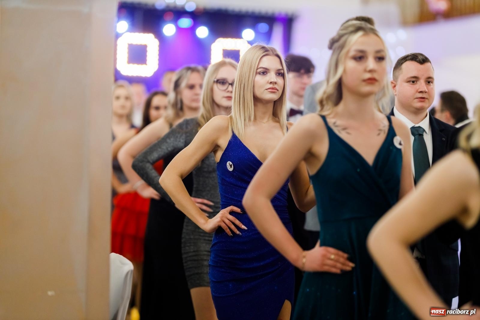 Zdjęcie w galerii na portalu naszraciborz.pl: Raciborski EKONOMIK bawi się na studniówce w Rogowie [FOTO i WIDEO] wiadomości z regionu