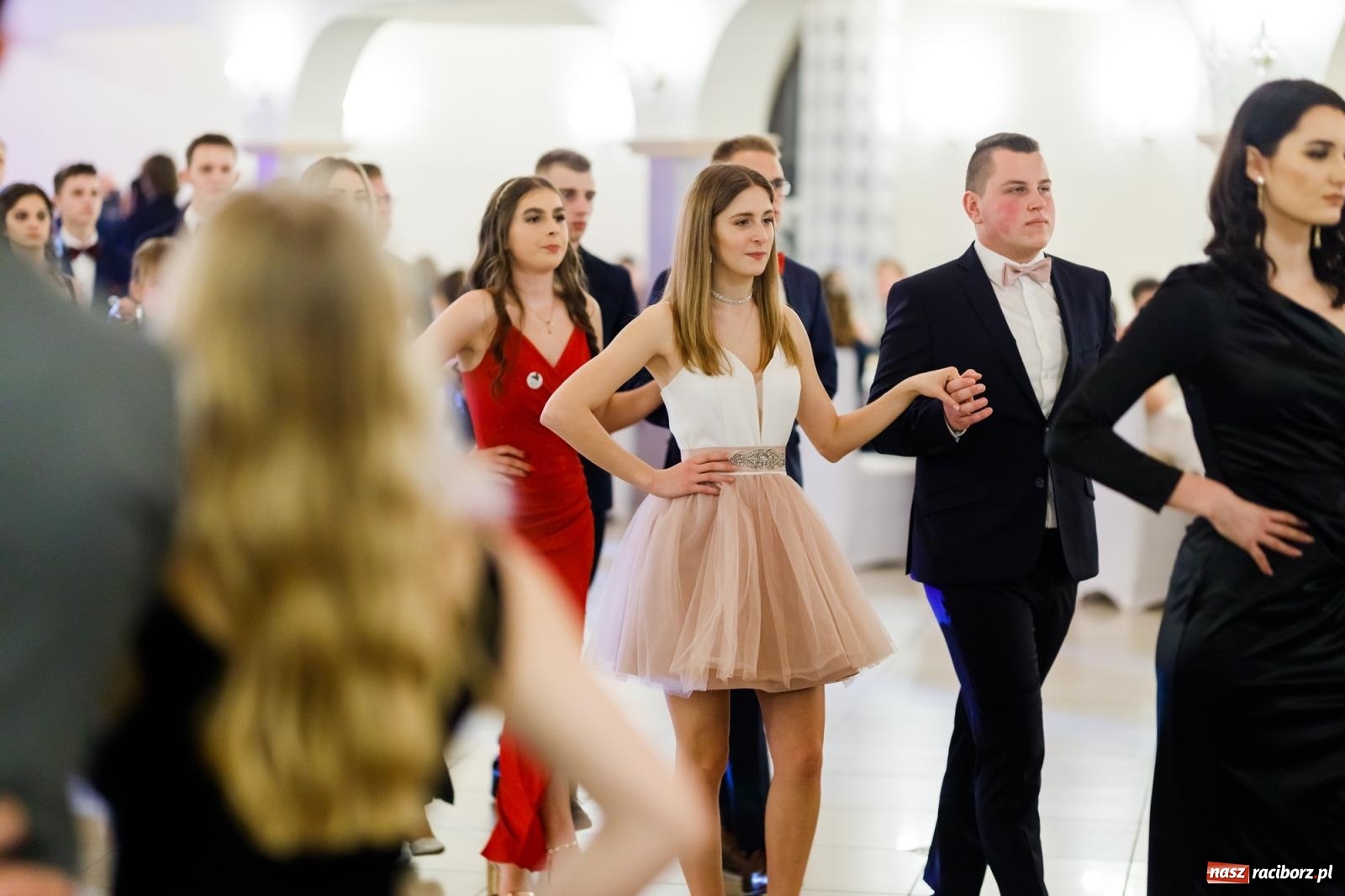 Zdjęcie w galerii na portalu naszraciborz.pl: Raciborski EKONOMIK bawi się na studniówce w Rogowie [FOTO i WIDEO] wiadomości z regionu