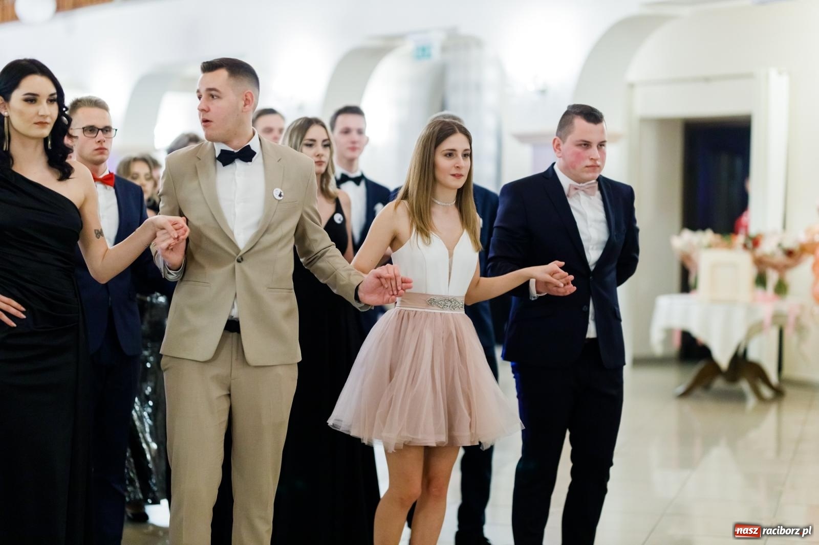 Zdjęcie w galerii na portalu naszraciborz.pl: Raciborski EKONOMIK bawi się na studniówce w Rogowie [FOTO i WIDEO] wiadomości z regionu