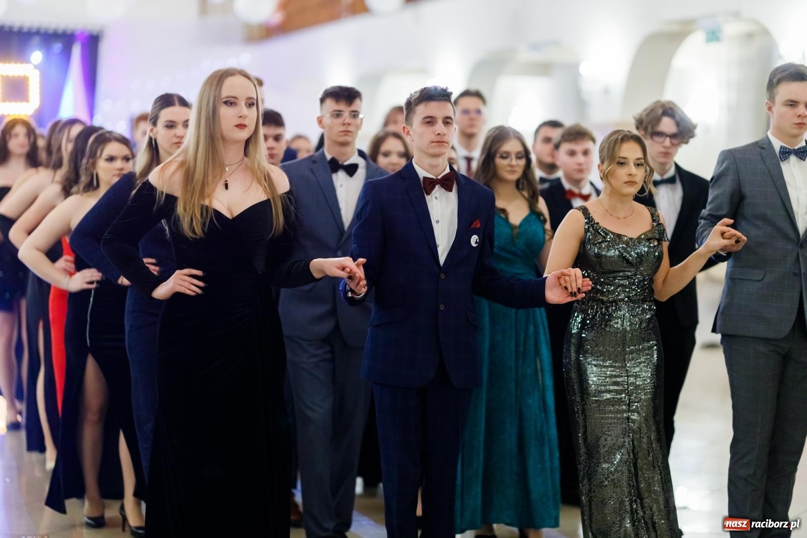 Zdjęcie w galerii na portalu naszraciborz.pl: Raciborski EKONOMIK bawi się na studniówce w Rogowie [FOTO i WIDEO] wiadomości z regionu