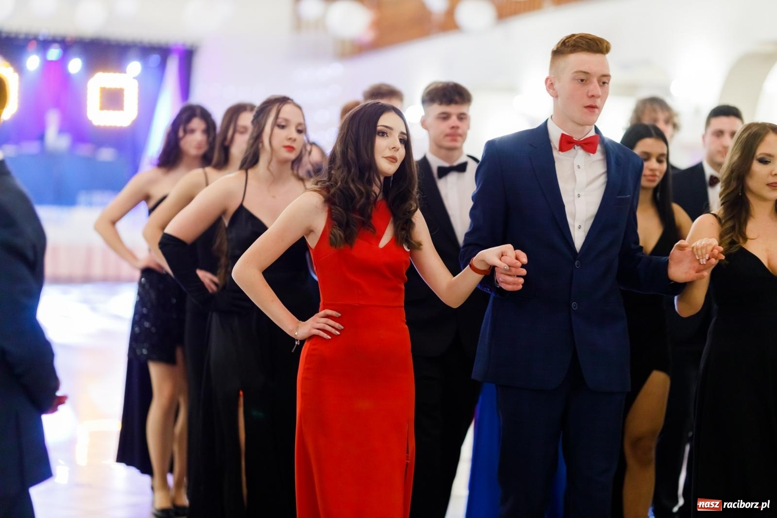 Zdjęcie w galerii na portalu naszraciborz.pl: Raciborski EKONOMIK bawi się na studniówce w Rogowie [FOTO i WIDEO] wiadomości z regionu