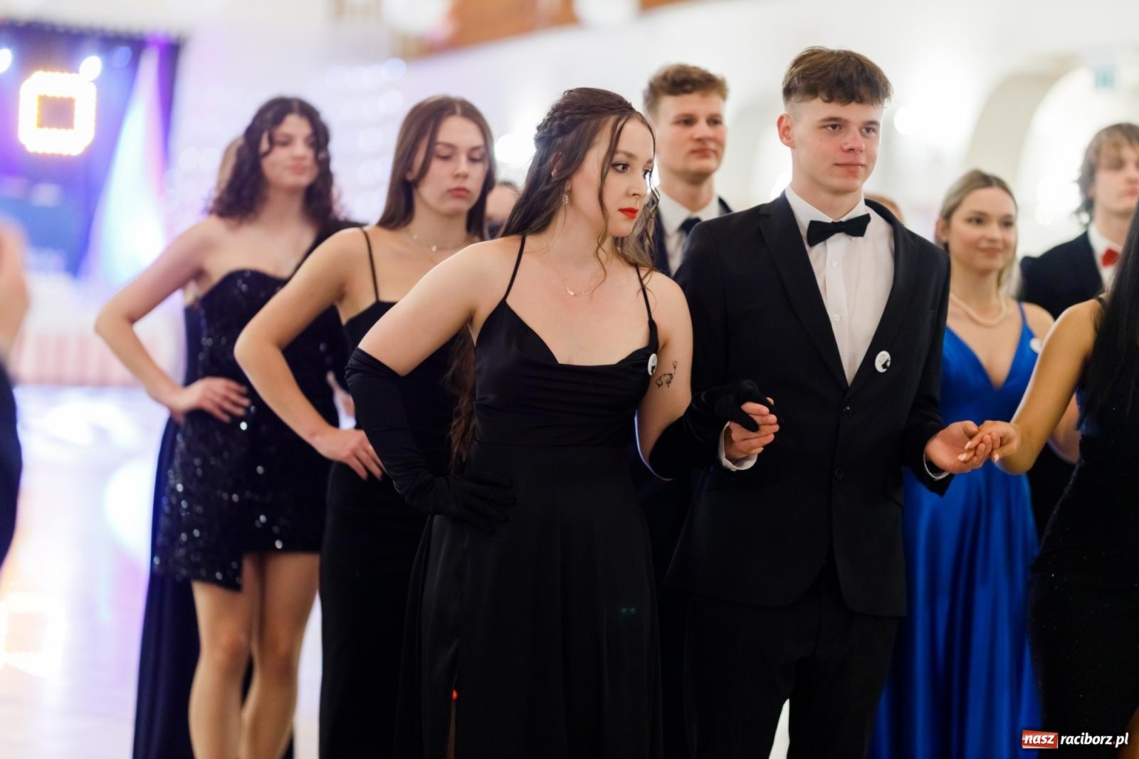 Zdjęcie w galerii na portalu naszraciborz.pl: Raciborski EKONOMIK bawi się na studniówce w Rogowie [FOTO i WIDEO] wiadomości z regionu