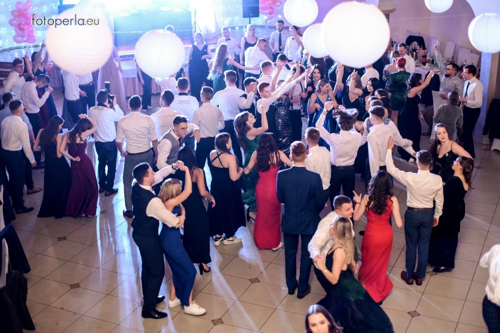 Zdjęcie w galerii na portalu naszraciborz.pl: Tak się bawi raciborski Ekonomik [FOTO i WIDEO] wiadomości z regionu