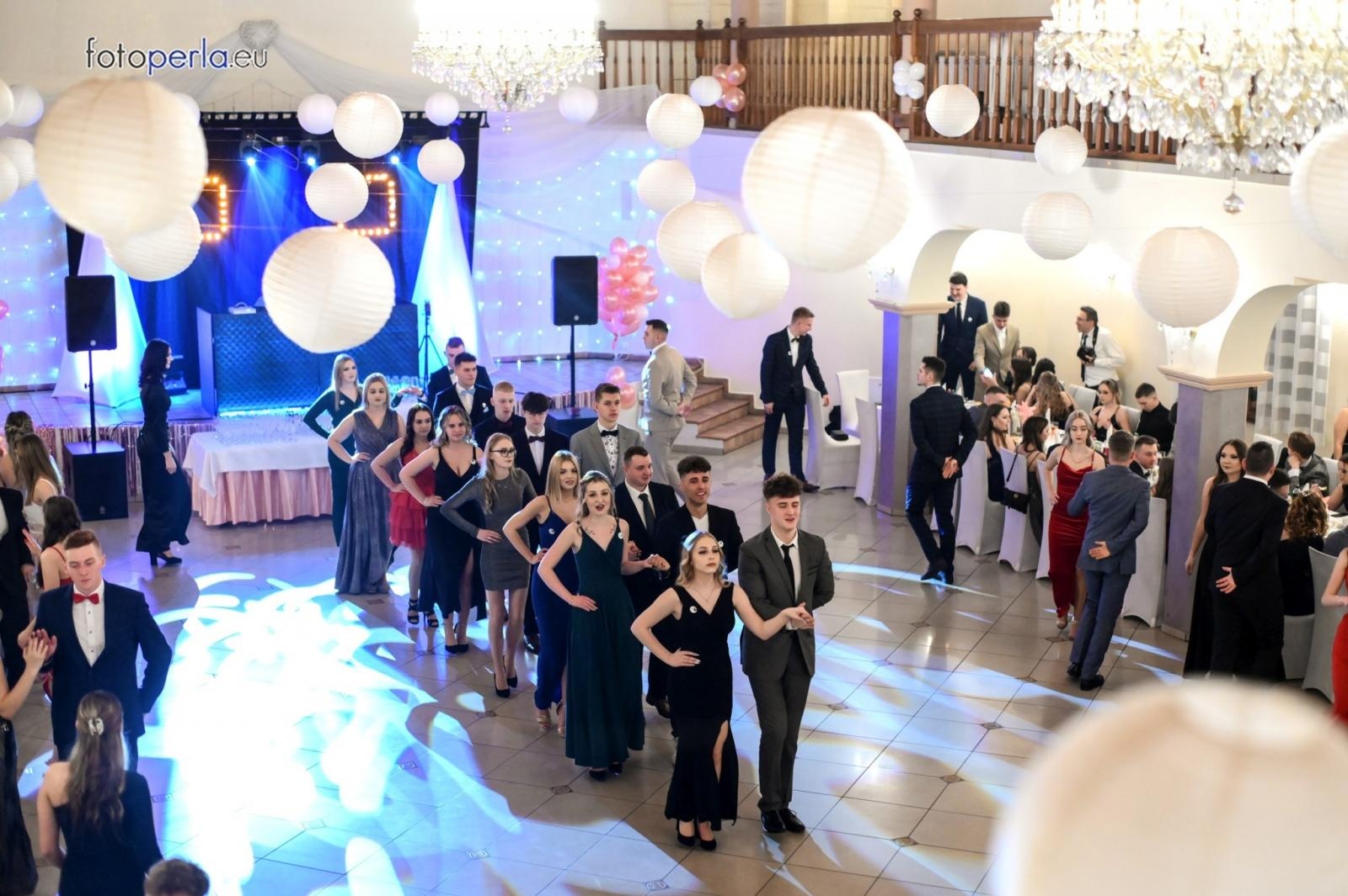 Zdjęcie w galerii na portalu naszraciborz.pl: Tak się bawi raciborski Ekonomik [FOTO i WIDEO] wiadomości z regionu