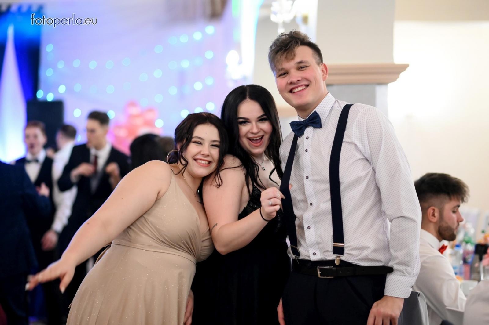 Zdjęcie w galerii na portalu naszraciborz.pl: Tak się bawi raciborski Ekonomik [FOTO i WIDEO] wiadomości z regionu