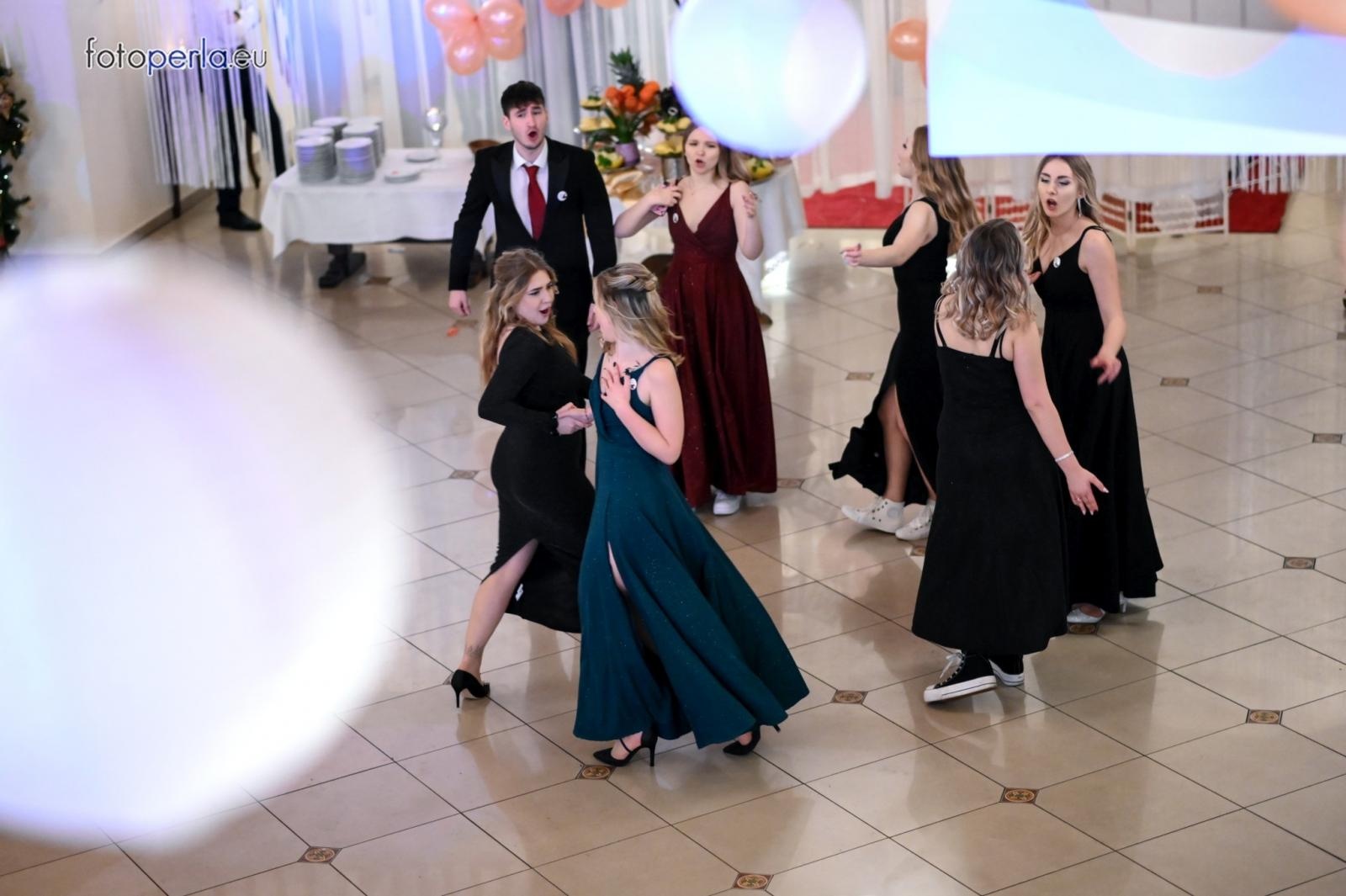 Zdjęcie w galerii na portalu naszraciborz.pl: Tak się bawi raciborski Ekonomik [FOTO i WIDEO] wiadomości z regionu