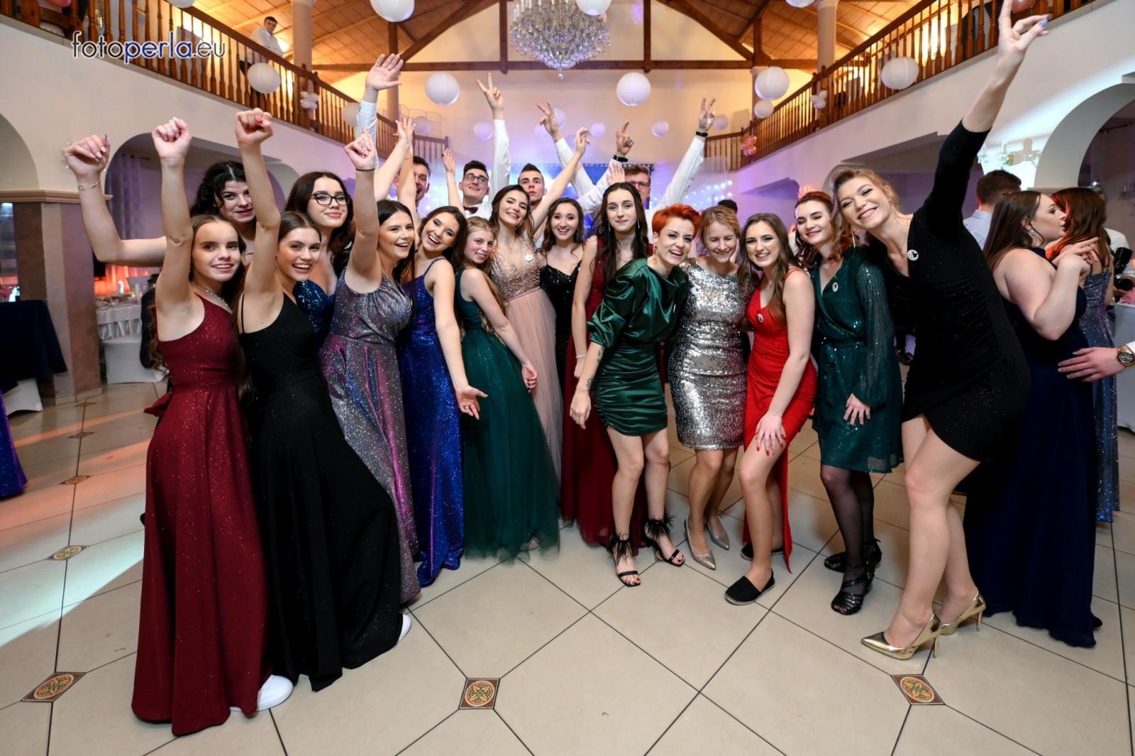 Zdjęcie w galerii na portalu naszraciborz.pl: Tak się bawi raciborski Ekonomik [FOTO i WIDEO] wiadomości z regionu