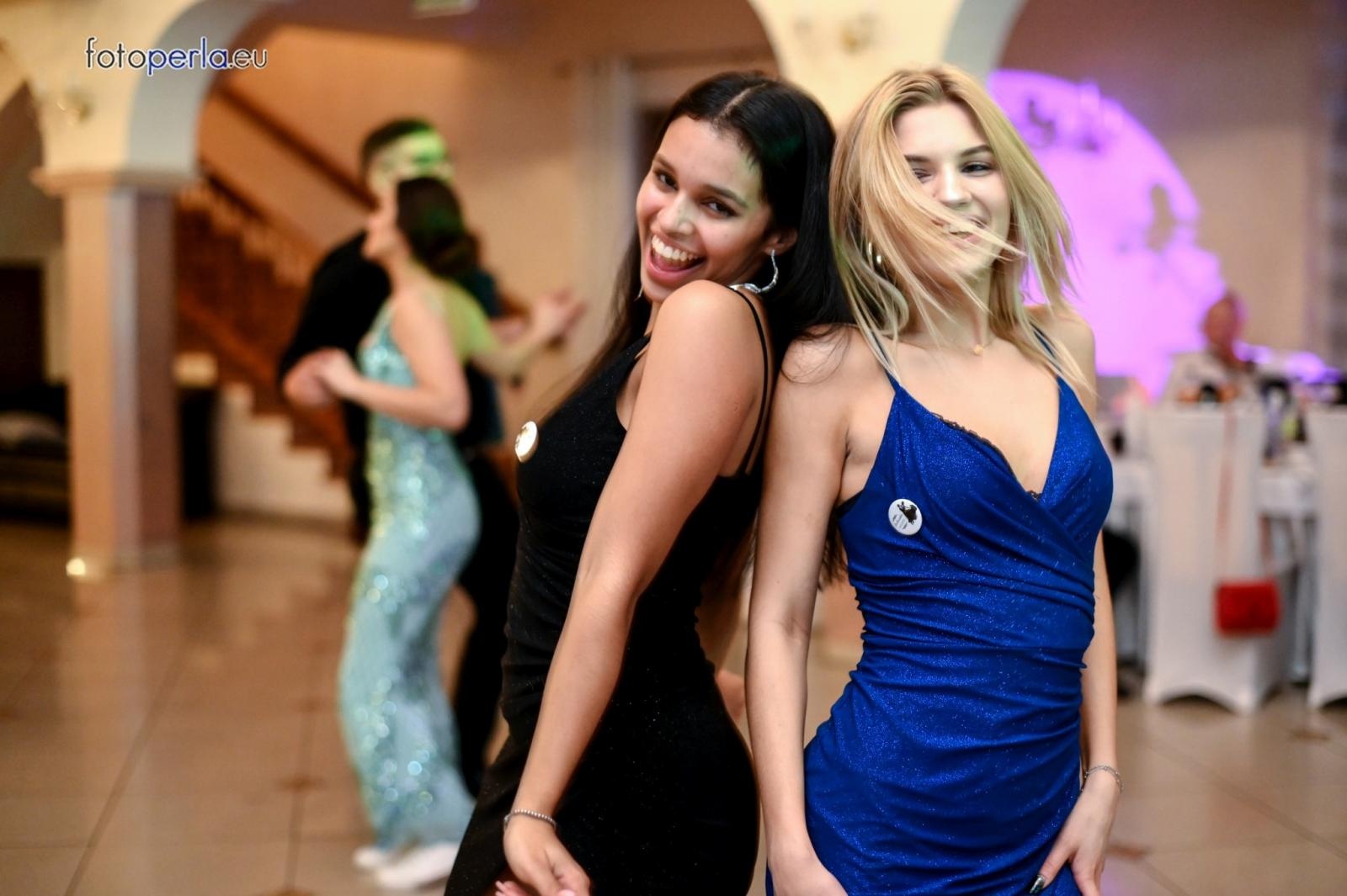 Zdjęcie w galerii na portalu naszraciborz.pl: Tak się bawi raciborski Ekonomik [FOTO i WIDEO] wiadomości z regionu