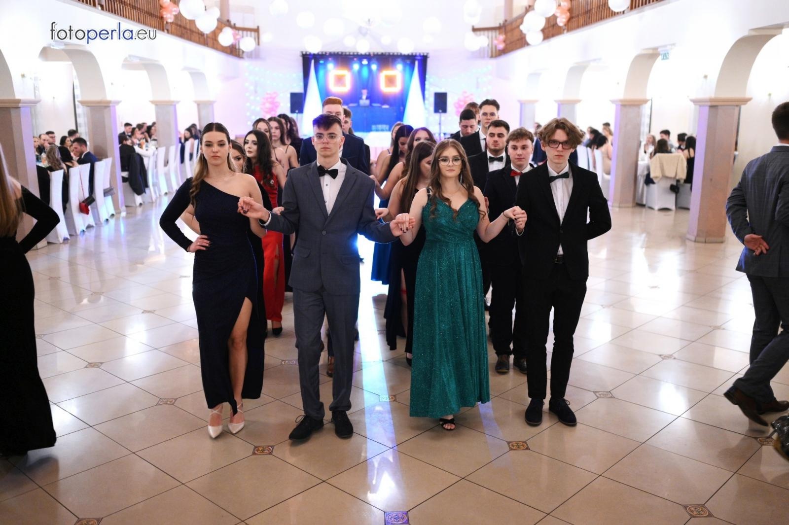 Zdjęcie w galerii na portalu naszraciborz.pl: Tak się bawi raciborski Ekonomik [FOTO i WIDEO] wiadomości z regionu