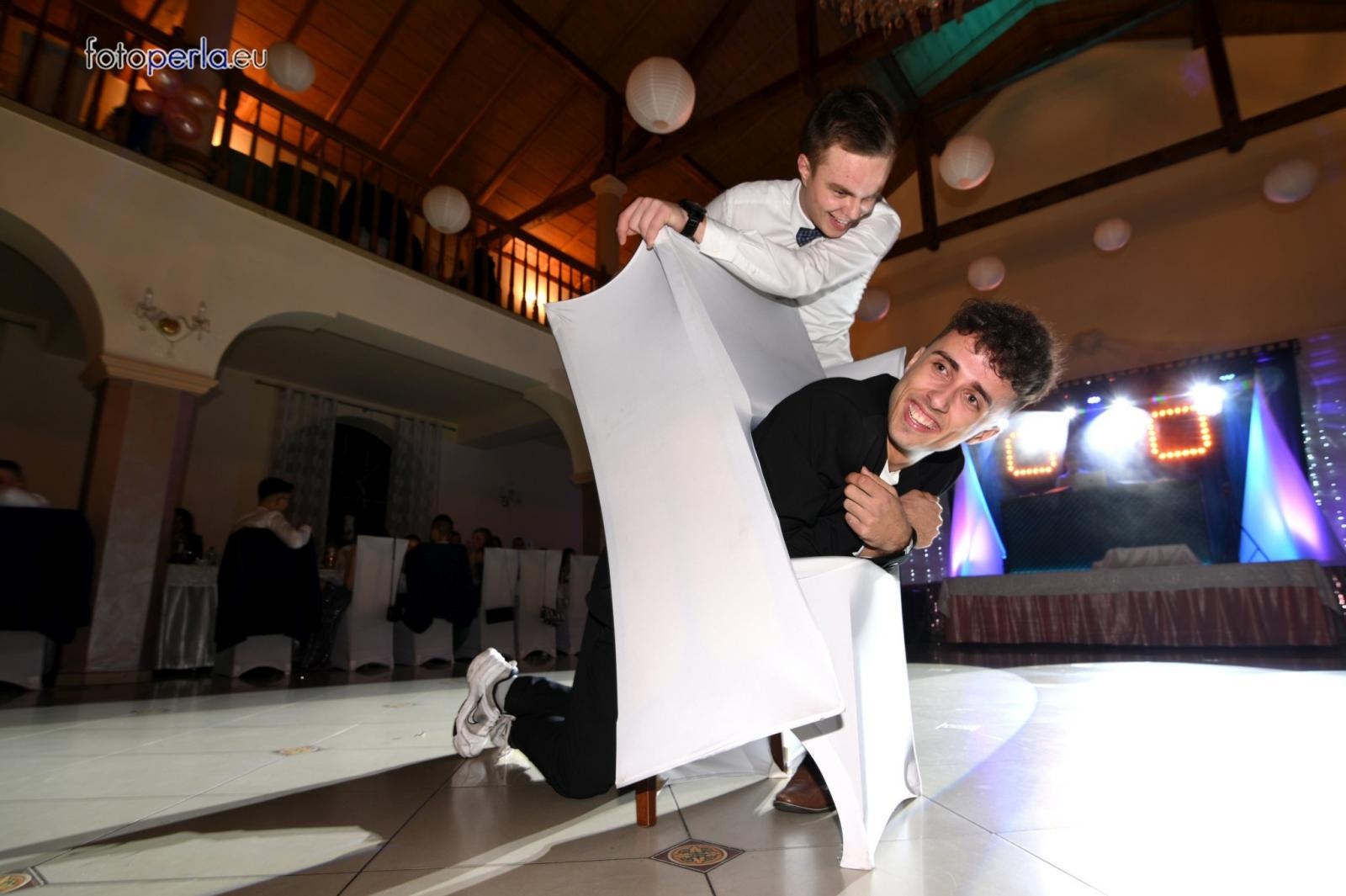 Zdjęcie w galerii na portalu naszraciborz.pl: Tak się bawi raciborski Ekonomik [FOTO i WIDEO] wiadomości z regionu