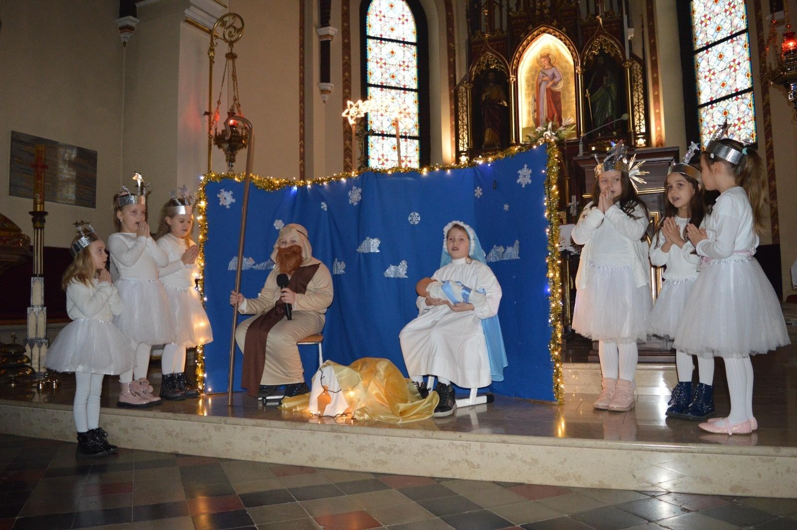 Zdjęcie w galerii na portalu naszraciborz.pl: Witaj Jezu ukochany. Przedszkolaki z Rudnika pokazały jasełka wiadomości z regionu