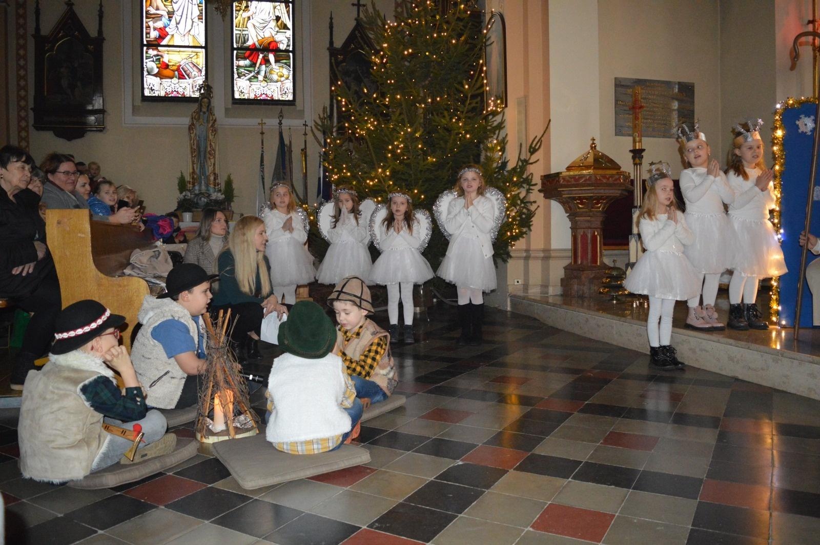 Zdjęcie w galerii na portalu naszraciborz.pl: Witaj Jezu ukochany. Przedszkolaki z Rudnika pokazały jasełka wiadomości z regionu