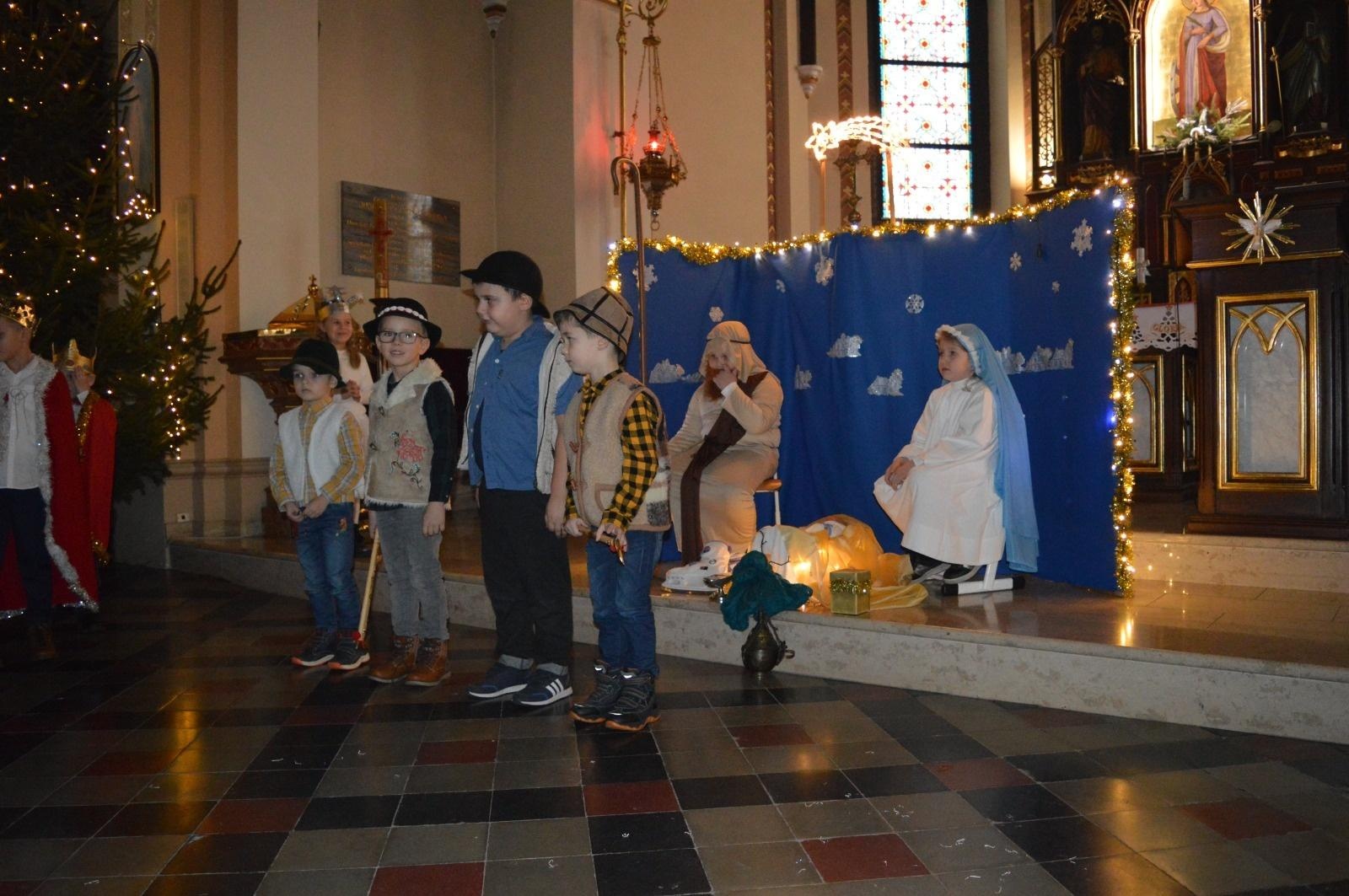 Zdjęcie w galerii na portalu naszraciborz.pl: Witaj Jezu ukochany. Przedszkolaki z Rudnika pokazały jasełka wiadomości z regionu