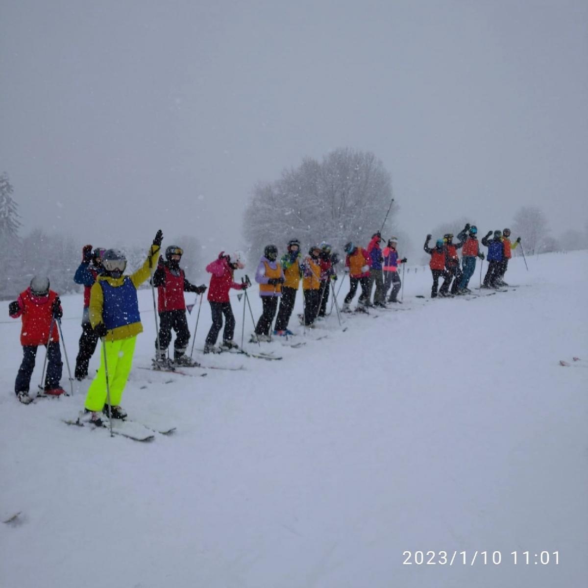 Zdjęcie w galerii na portalu naszraciborz.pl: Młodzi mieszkańcy gminy Krzyżanowice szusowali po stokach wiadomości z regionu
