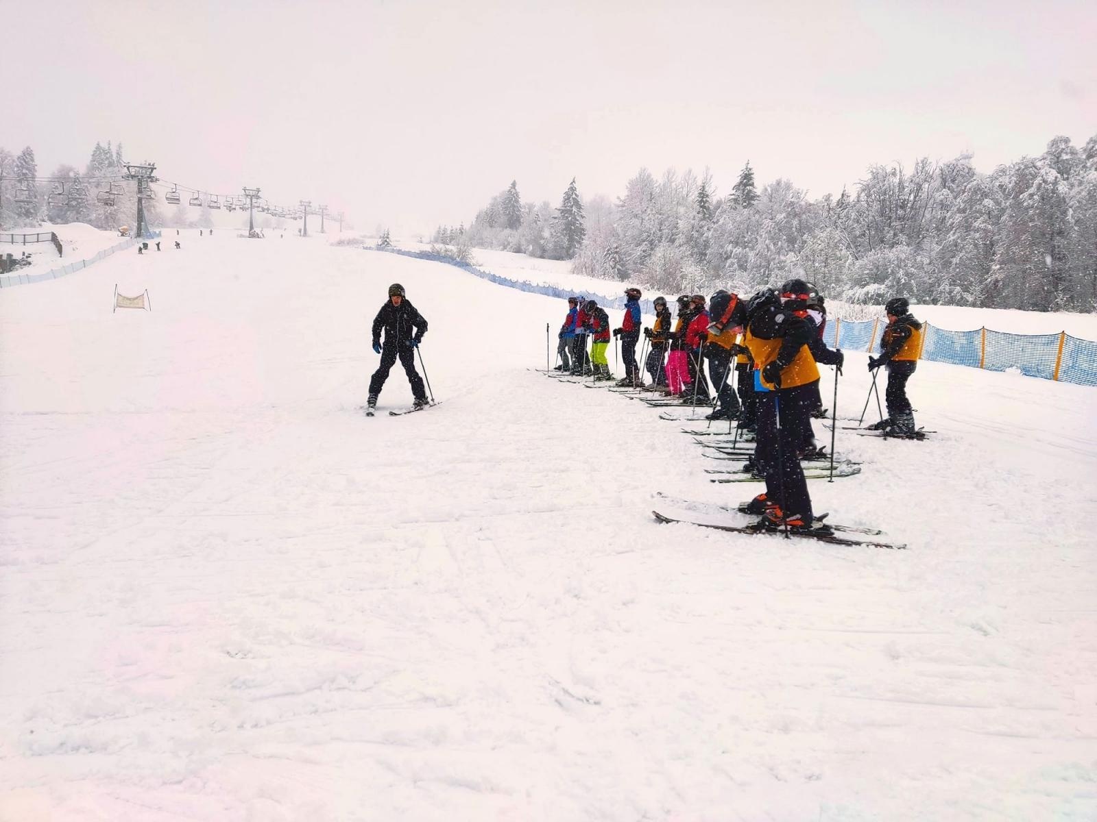 Zdjęcie w galerii na portalu naszraciborz.pl: Młodzi mieszkańcy gminy Krzyżanowice szusowali po stokach wiadomości z regionu