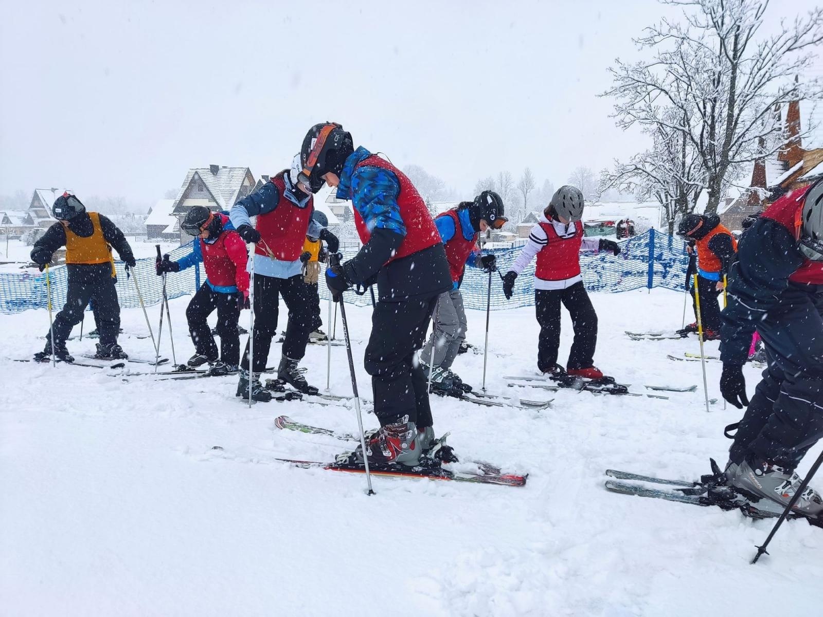 Zdjęcie w galerii na portalu naszraciborz.pl: Młodzi mieszkańcy gminy Krzyżanowice szusowali po stokach wiadomości z regionu