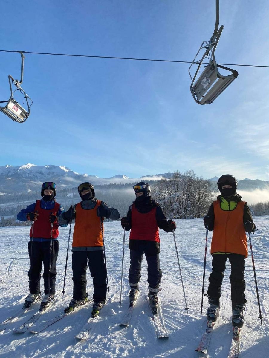 Zdjęcie w galerii na portalu naszraciborz.pl: Młodzi mieszkańcy gminy Krzyżanowice szusowali po stokach wiadomości z regionu