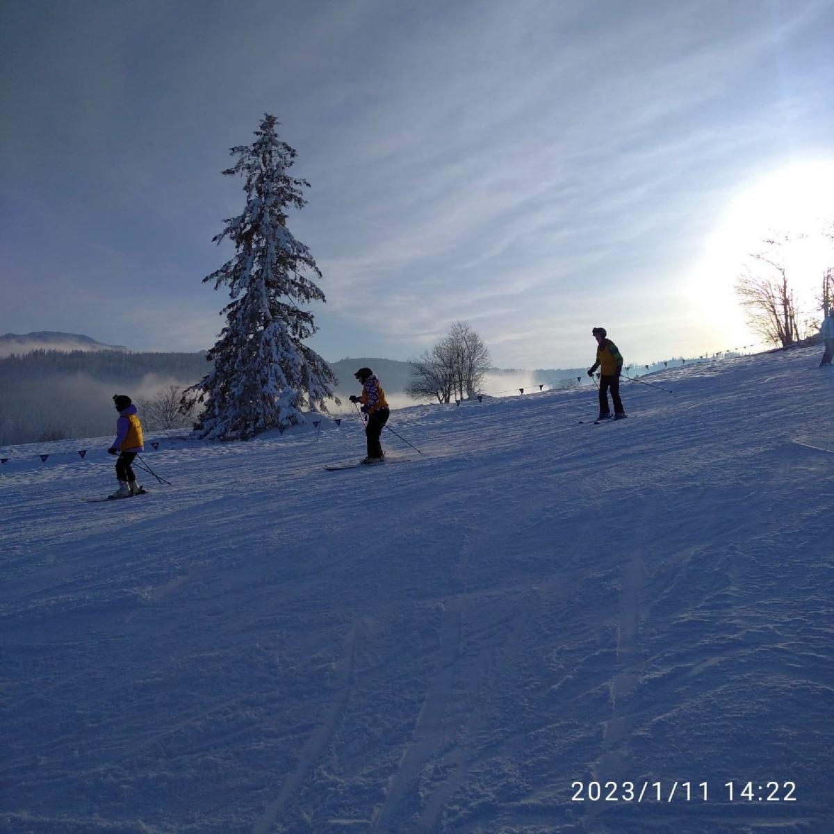 Zdjęcie w galerii na portalu naszraciborz.pl: Młodzi mieszkańcy gminy Krzyżanowice szusowali po stokach wiadomości z regionu
