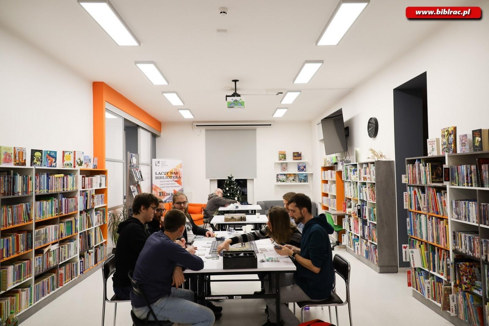 Zdjęcie w galerii na portalu naszraciborz.pl: Noc z grami bez prądu. Rywalizacja do białego rana wiadomości z regionu