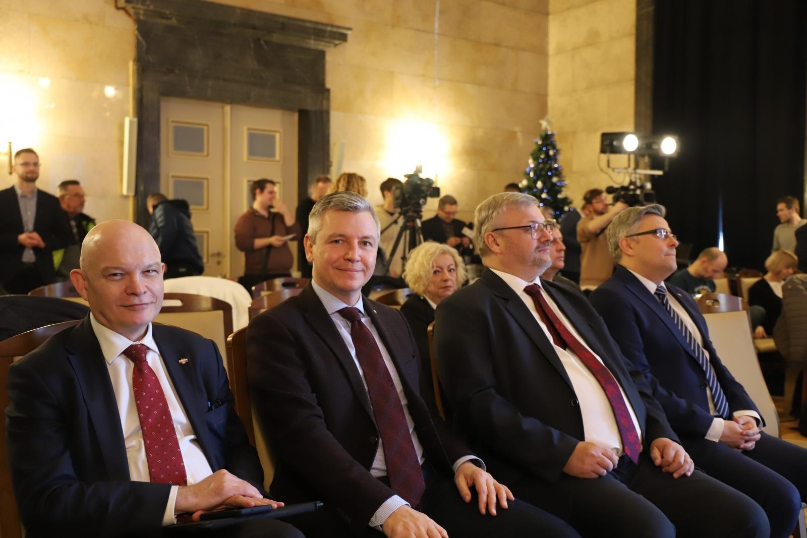 Zdjęcie w galerii na portalu naszraciborz.pl: 30 mln zł na nowe programy WFOŚiGW w Katowicach wiadomości z regionu