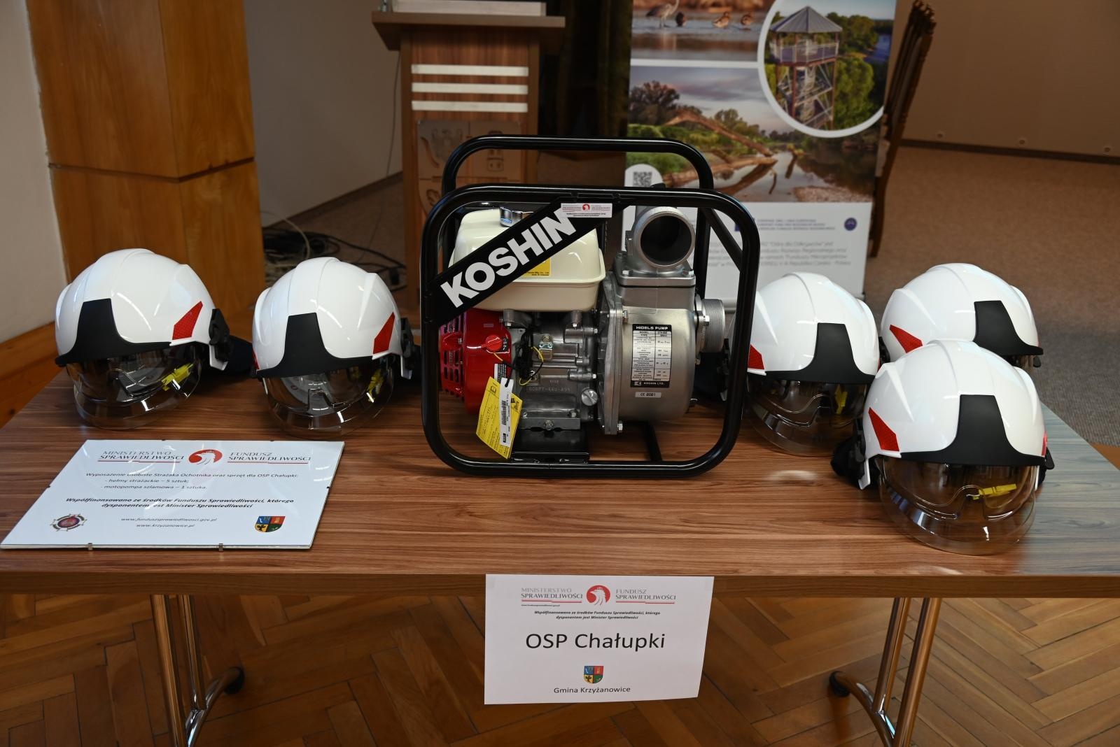 Zdjęcie w galerii na portalu naszraciborz.pl: Ochotnicy z Owsiszcz i Chałupek dostali nowy sprzęt wiadomości z regionu