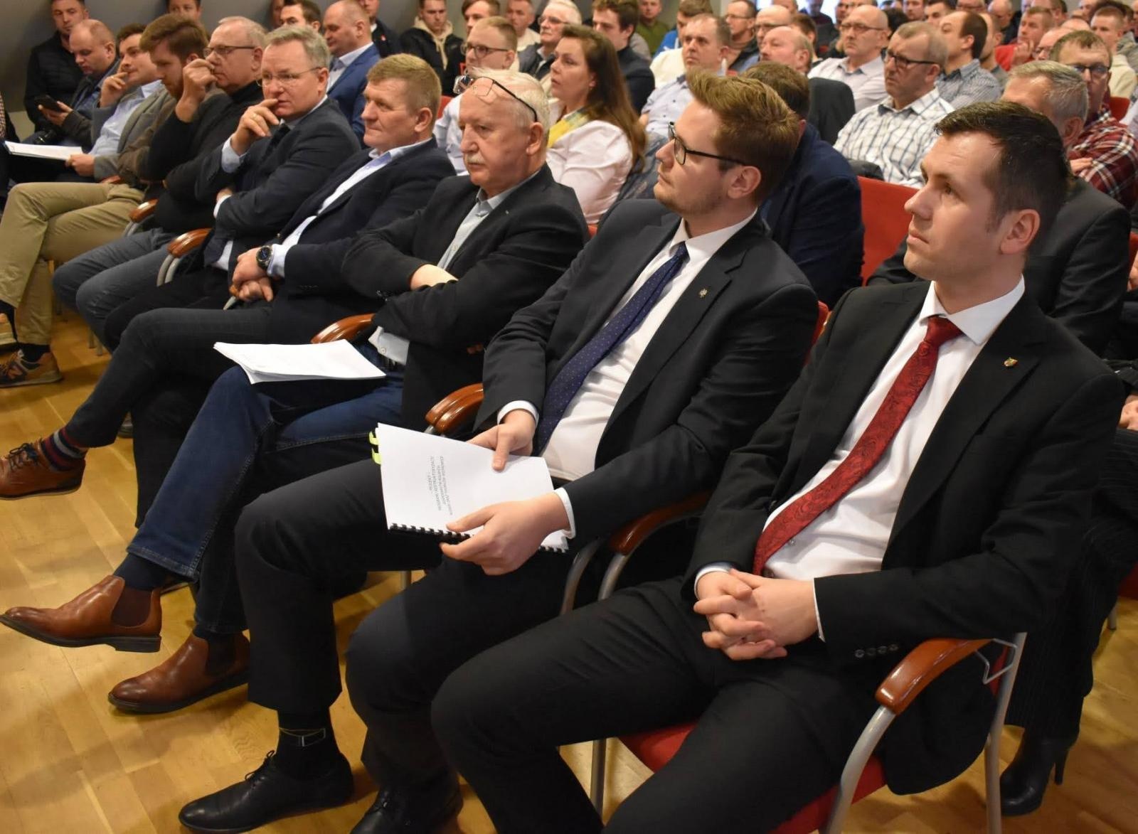 Zdjęcie w galerii na portalu naszraciborz.pl: Rolnicy ziemi raciborskiej rozbili bank. Zyskali dostęp do ponad 2100 ha gruntów wiadomości z regionu